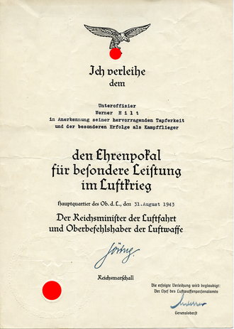 Verleihungsurkunde zum Ehrenpokal für besondere Leistungen im Luftkrieg, ausgestellt für einen Kampfflieger im Ausgust 1943.
