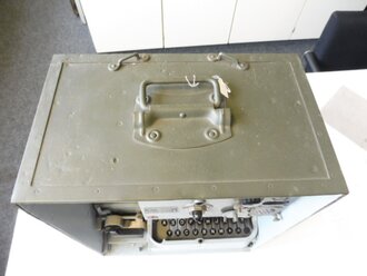 Feldfernschreiber Wehrmacht datiert 1941. Komplett überarbeitet und restauriertes Stück , Funktion nicht geprüft