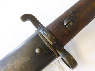 Schweden Bajonett Modell 1914 für den Kavalleriekarabiner M 94, guter Zustand - im Koppelschuh