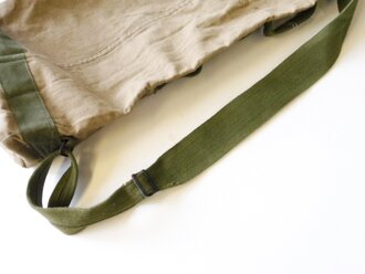 U.S. 1945 ? dated Bazooka rocket bag. Khaki-OD