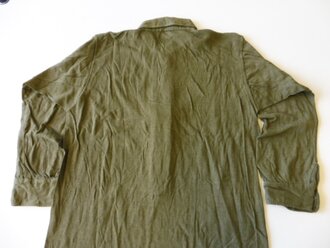 Bundeswehr Diensthemd oliv, Ausführung bis Anfang der 70iger Jahre, getragenes Stück, Grösse 48