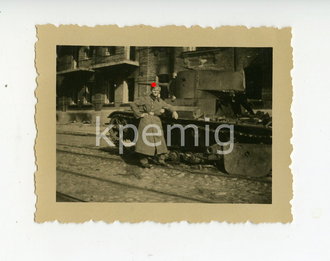 Foto stehengebliebener Panzer 5 x 6,5 cm