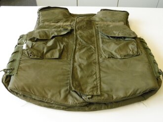 U.S. Army Armor, Vest M-1952A. Used, Zipper works fine