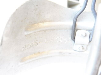 Bundeswehr Gasmaskenspanner datiert 1958