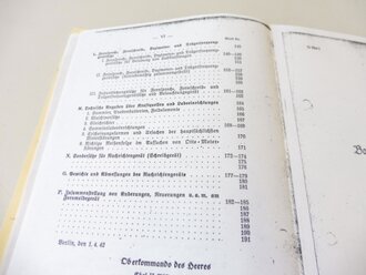 REPRODUKTION , D794/1 Merkblatt Fernsprech- und Fernschreibtechnik für den Nachrichtenoffizier, datiert 1942, A5, 87 Seiten + Anlagen