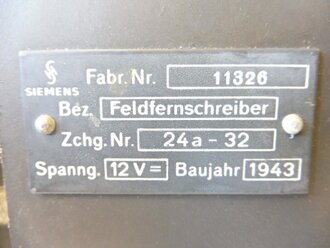 Feldfernschreiber Wehrmacht datiert 1943. Originallack,...