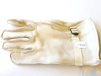 U.S. 1970 dated Gloves, Leather, Work M-1950, size 4, New...