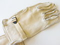 U.S. 1970 dated Gloves, Leather, Work M-1950, size 4, New old stock