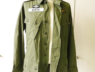 U.S. 1963 dated Coat Mans Combat, Tropical, size Regular small