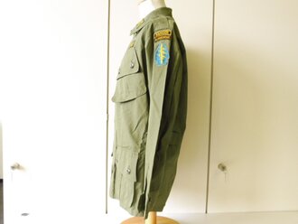 U.S. 1963 dated Coat Mans Combat, Tropical, size Regular small