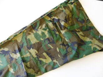 U.S. 1970 dated Trousers Man´s Camouflage Cotton, size Large Long, unissued, ERDL Camo