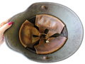 1. Weltkrieg, feldgrauer Stahlhelm. Originallack, Innenfutter und Nieten Zweifelhaft