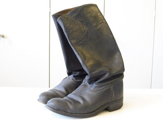 Paar Stiefel für Offiziere , getragenes Paar, Sohlenlänge 28cm, Umfang oben gemessen 36 cm