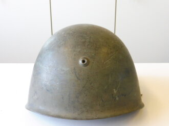 Italien 2. Weltkrieg, Stahlhelm M33 , Originallack, Kinnriemen defekt