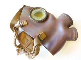 Italien 2. Weltkrieg , Gasmaske M35 in Tasche, Filter fehlt