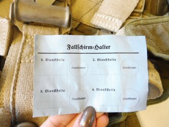 Gurtzeug mit Packsack zum RZ20 Sprung Fallschirm für Fallschirm Truppen datiert 1942. Guter Zustand