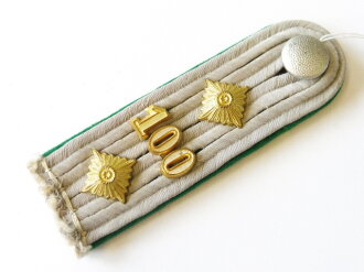 Einzelnes Schulterstück eines Hauptmann  im Gebirgsjäger Regiment 100
