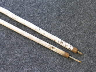 Paar geweisste Stöcke für Gebirgsjäger, um 135 cm Länge