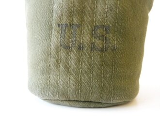 U.S. 1951 dated canteen cover with 1944/45 dated cup and bottle