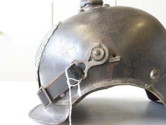 Preußen, Helm für Mannschaften Jäger zu Pferd, Hersteller  Helbing Sackewitz 1916. gereinigtes, leicht narbiges Stück, bei Kinnriemen ist mindestens das Leder neuzeitlich