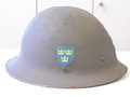 Schweden, Stahlhelm M21, wohl von der Armee überlackiertes Stück, Kinnriemen brüchig