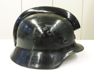 Dänemark, Stahlhelm Zivilverteidigung aus Stahlhelmglocke der Wehrmacht umgebaut. Originallack