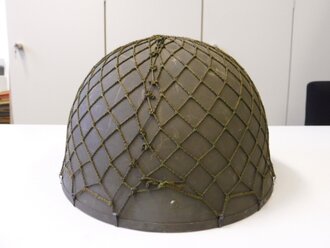 Belgien, Stahlhelm für Fallschirmtruppen datiert 1952