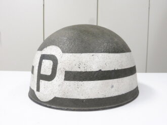 Schweiz, Stahlhelm M48/62 der Militärpolizei ? Originallack