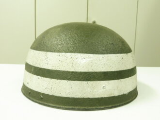 Schweiz, Stahlhelm M48/62 der Militärpolizei ? Originallack