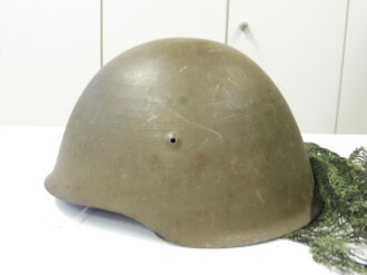 Portugal, Stahlhelm wohl 60iger Jahre, mit Tarnschleier,...