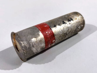 Abgeschossene Aluminiumhülse für die Signalpatrone Einzelstern Rot, datiert 1944, Hersteller ldc (Deutsche Pyrotechn. Fabriken G.m.b.H. Werk Cleebronn)