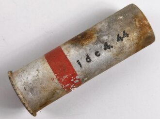 Abgeschossene Aluminiumhülse für die Signalpatrone Einzelstern Rot, datiert 1944, Hersteller ldc (Deutsche Pyrotechn. Fabriken G.m.b.H. Werk Cleebronn)