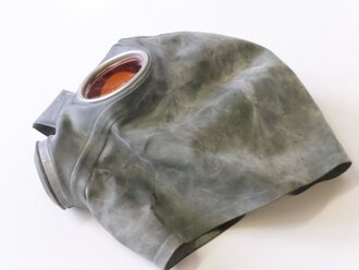 Saargruben AG, Luftschutz Volksgasmaske VM37 mit Filter und Anleitung in Bereitschaftsbüchse, Maske Nummerngleich mit der Aluminiumdose