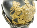 Württemberg, Pickelhaube für Offiziere der Infanterie, Kriegsmodell. Unberührtes Stück ohne Doppellöcher, direkt aus einem Haushalt mit diversen Sidolresten , dise leicht mit Wasser zu entfernen