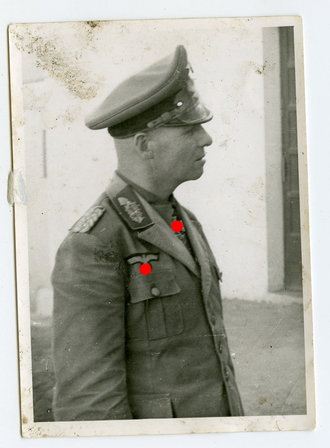 Foto von Erwin Rommel, Maße 7,5 x 10,5 cm, leicht angeschmutzt