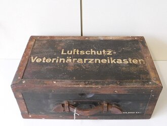 Hauptner Luftschutz Veterinärarzneikasten. Originallack, Verschlüsse gängig