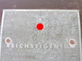 Bunkerheizer mit aufgenietetem Typenschild " Reichseigentum 1943". Funktion nicht geprüft, Höhe 31cm