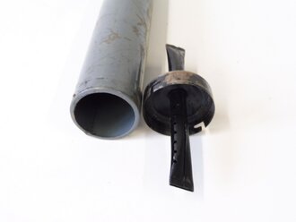 Luftschutzgerät, Spritze aus lackiertem Blech, Gesamtlänge 47cm