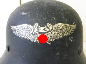 Luftschutz Stahlhelm aus Leichtmetall, Innenfutter aus...