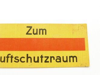 Pappschild "  Luftschutzraum " 10 x 29 cm