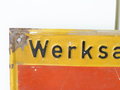 Blechschild " Werksanitätsstelle Liegeraum " Originallack, 15 x 42cm