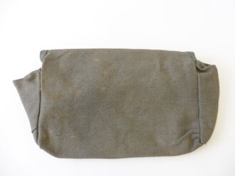 Satz Taschen für den Sanitätstornister der Wehrmacht. Zum Teil nicht ganz einwandfrei - aber selten