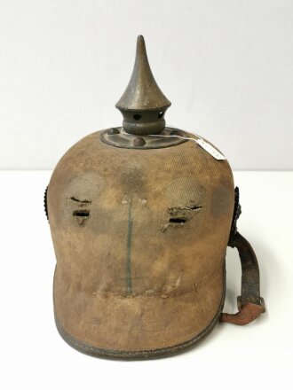 1. Weltkrieg, feldgraue Pickelhaube aus mit Stoff...