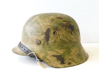 Heer, Stahlhelm M42 mit Tarnbemalung. Einwandfreies Stück...