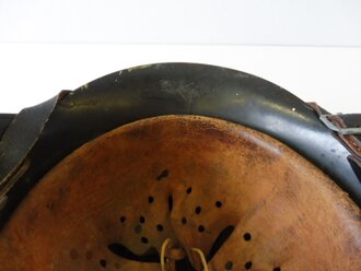 Heer, Stahlhelm M42 mit Tarnbemalung. Einwandfreies Stück , in allen Teilen original