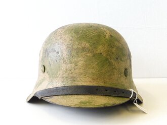 Heer, Stahlhelm M42 mit Tarnbemalung. Einwandfreies...