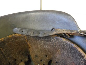 Heer, Stahlhelm M42 mit Tarnbemalung. Einwandfreies Stück , in allen Teilen original