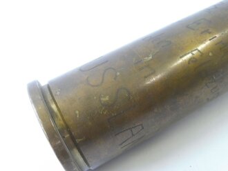 Vase aus russischer Kartusche von 1941 beschriftet "1941-42 Zur Erinnerung an den Feldzug in Russland",  Höhe 15,5cm.