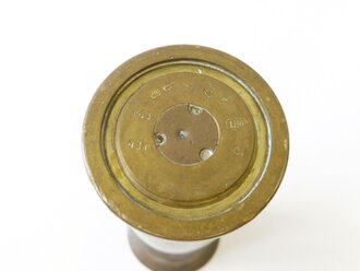 Vase aus russischer Kartusche von 1941 beschriftet "1941-42 Zur Erinnerung an den Feldzug in Russland",  Höhe 15,5cm.