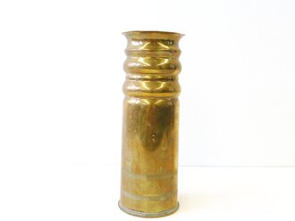 Vase aus englischer ? Kartusche von 1941,  Höhe 28,5cm. Nachkriegsumbau "Schwerter zu Pflugscharen"